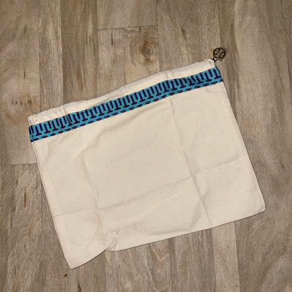 Tory Burch Drawstring Bag with Charm - Picture 1 of 1
